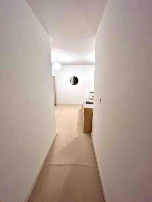 O2 Excel City Airport Apartment Лондон Екстериор снимка